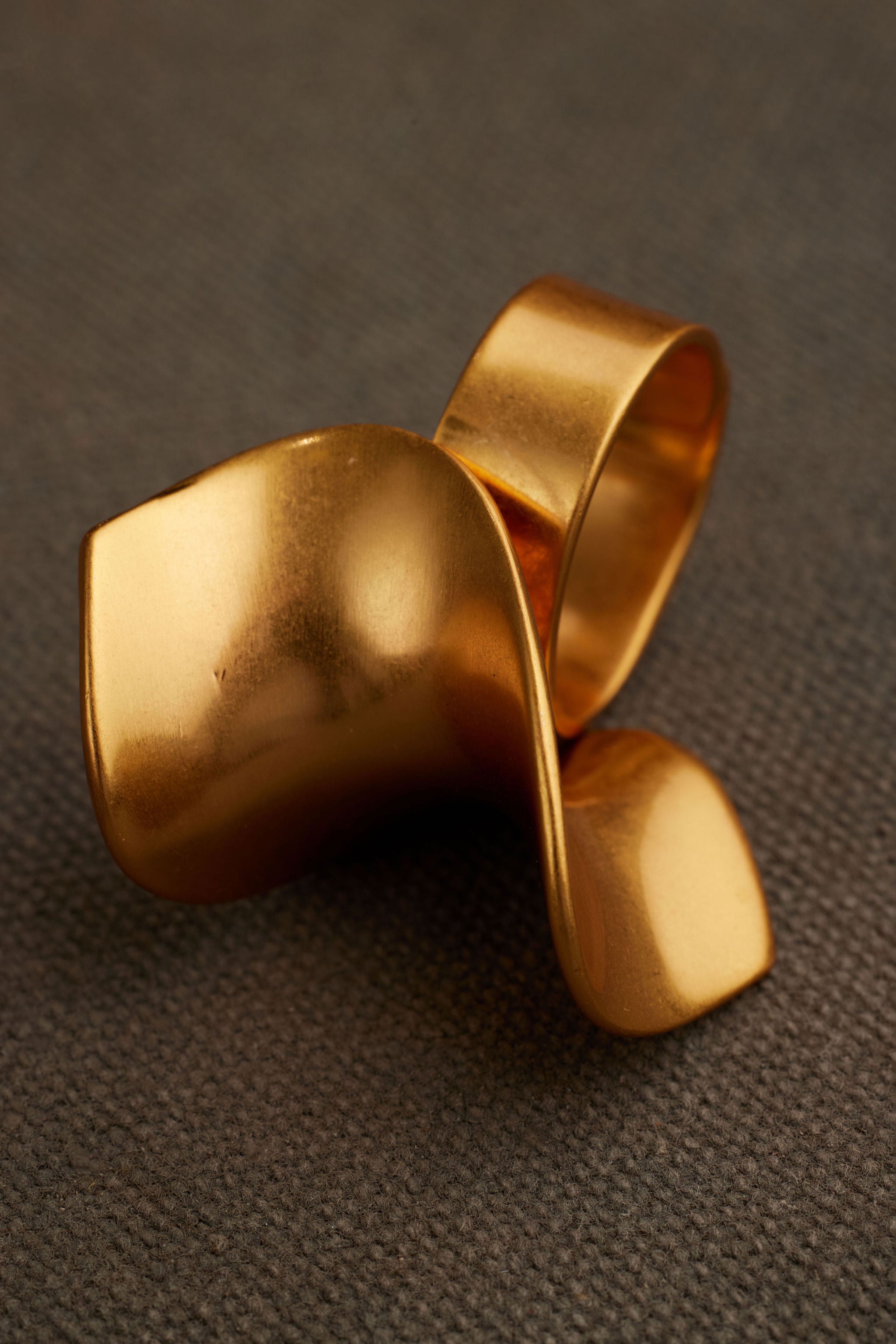 TUDÉ RING