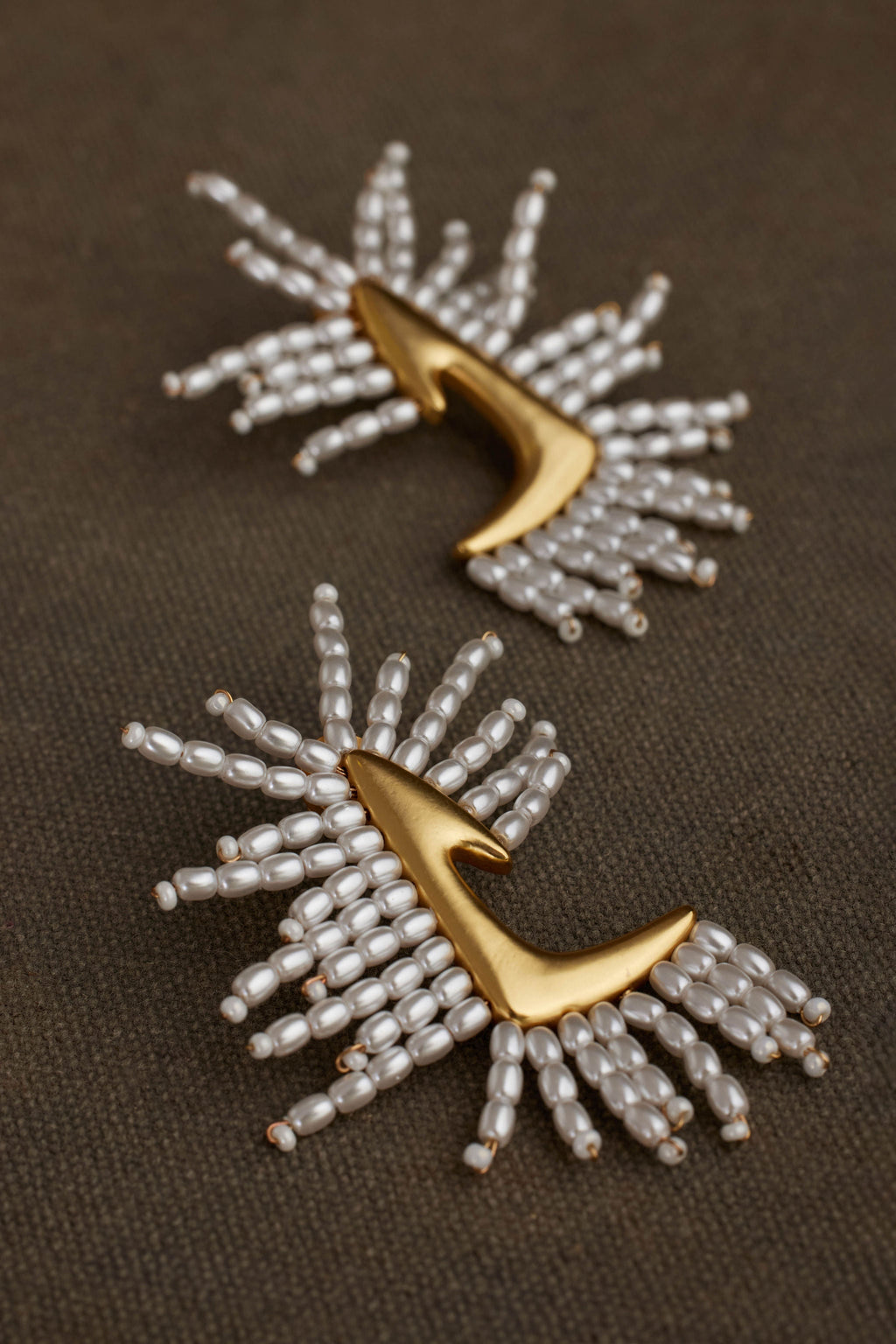 UVYN EARRINGS