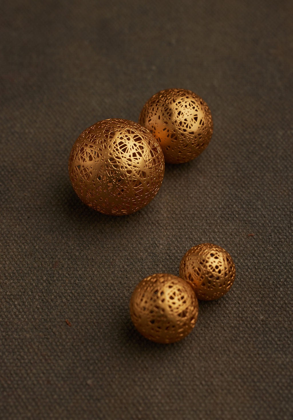 YUKA EARRING