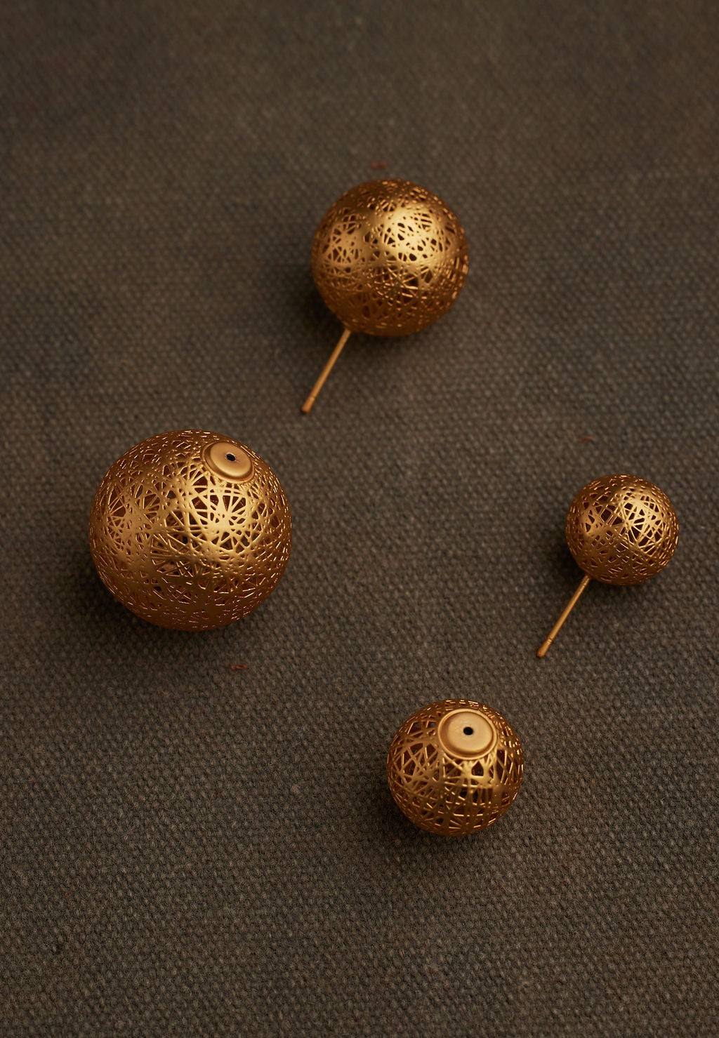 YUKA EARRING
