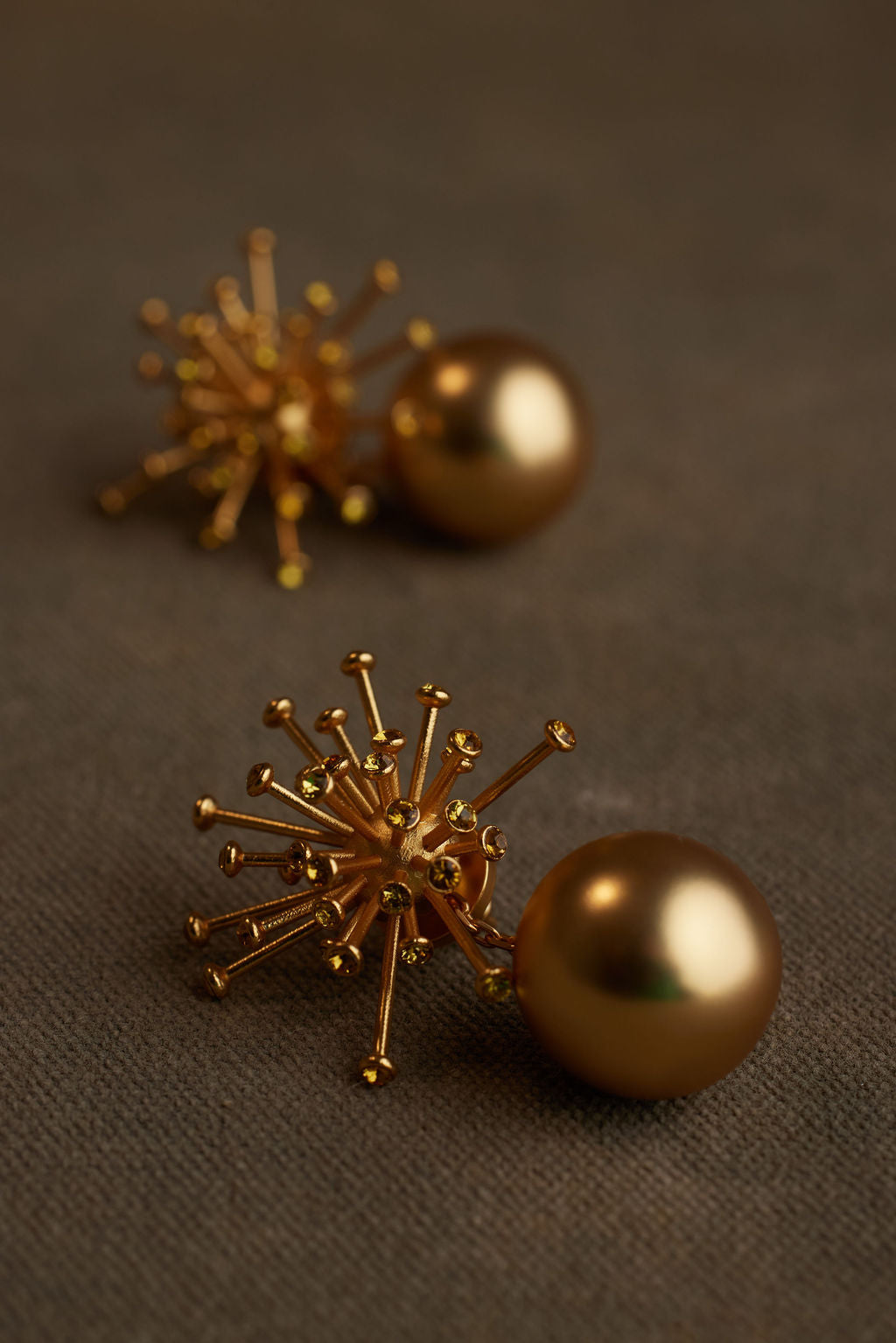 ZIVA EARRING
