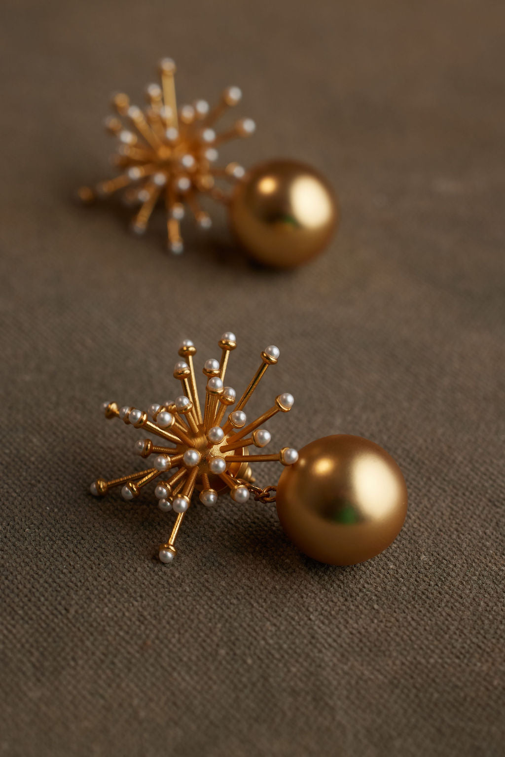 ZIVA EARRING