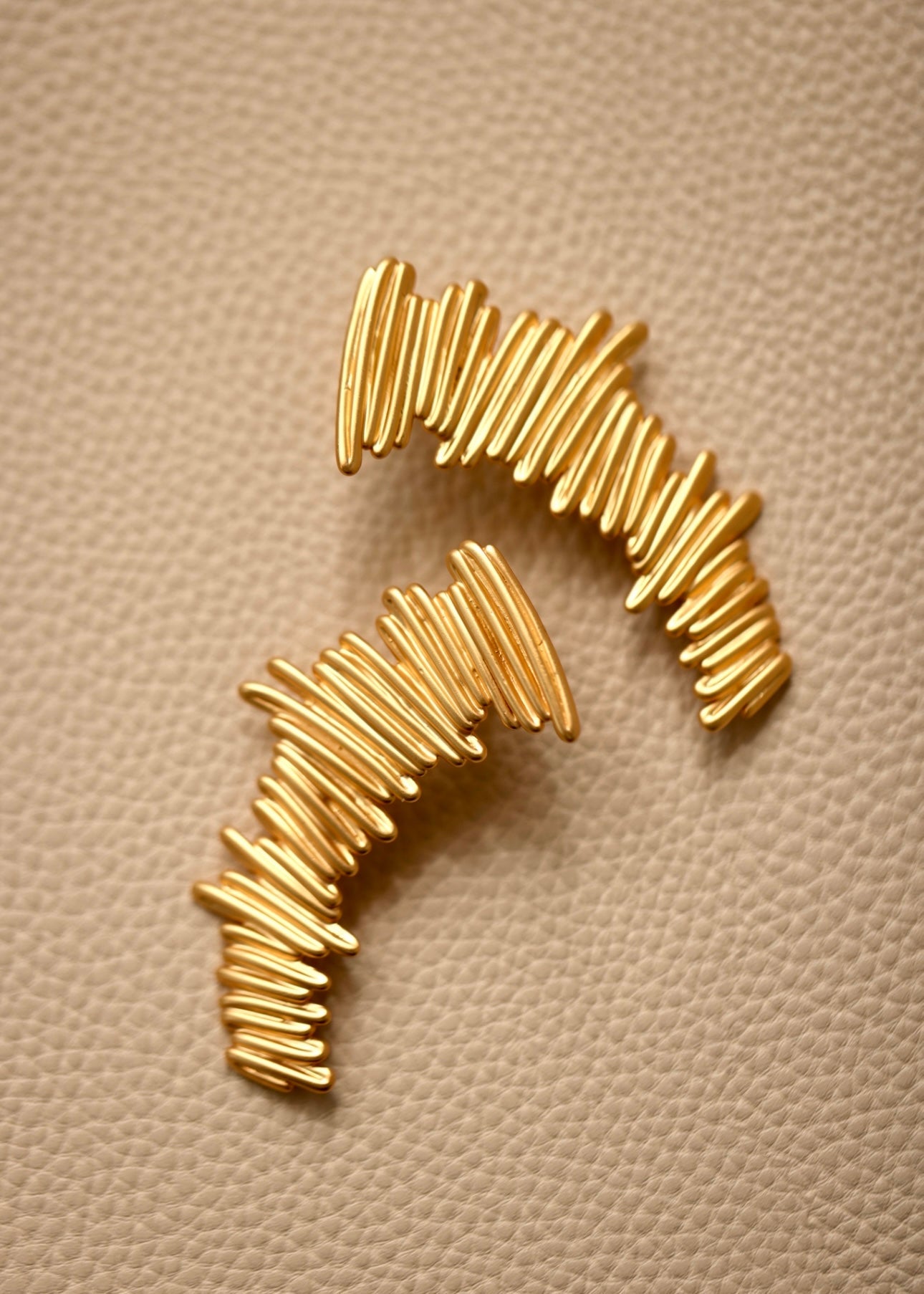 LACI EARRING
