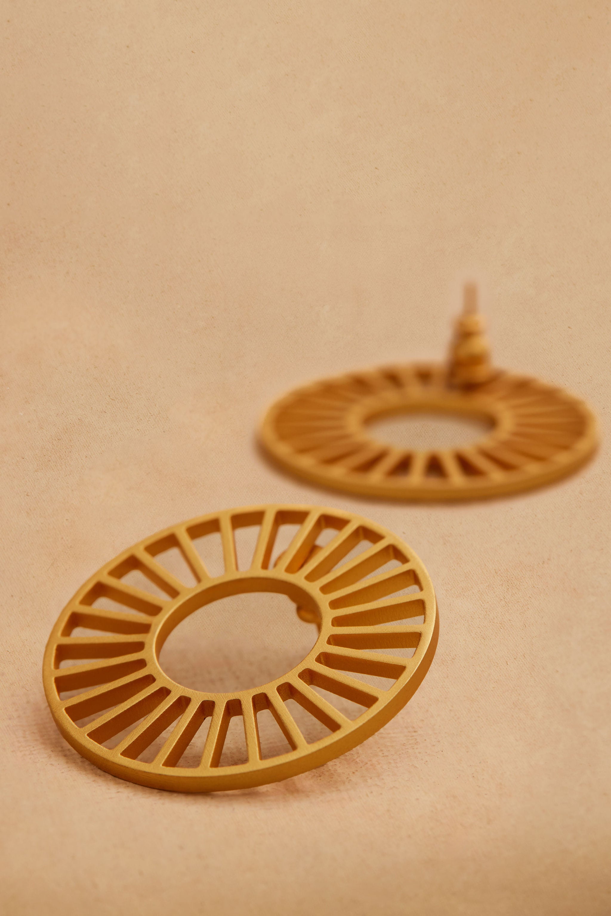 SHIA EARRING